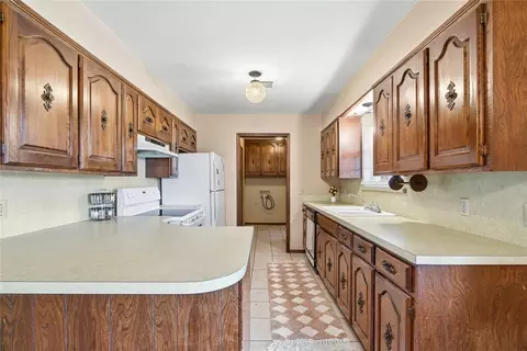 537 Sunset Dr, Watonga, OK 73772 photo 8