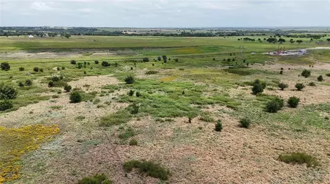N 2700 Road, Cyril, OK 73029
