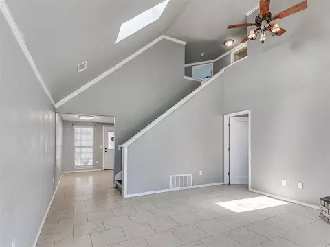 2101 Westmore Dr, Moore, OK 73170 photo 5