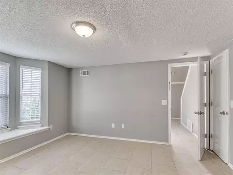2101 Westmore Dr, Moore, OK 73170 photo 13