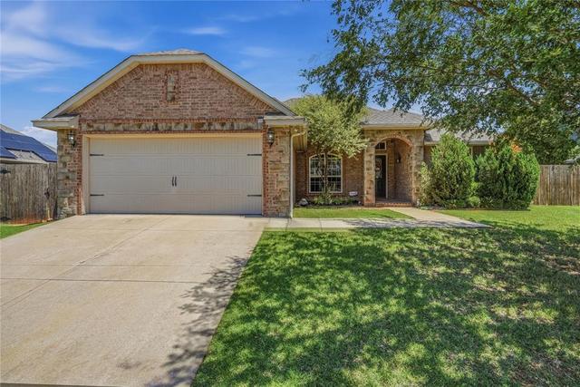 3604 Morgan Creek Rd, Yukon, OK 73099