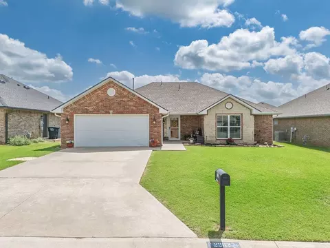 2232 Whispering Pine Blvd, Shawnee, OK 74804