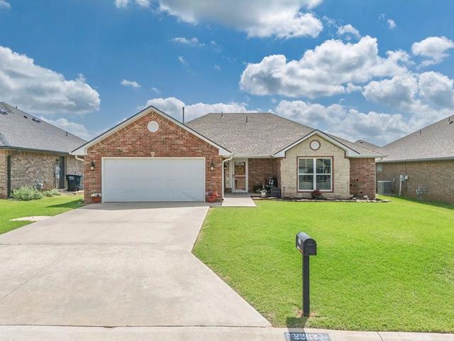 2232 Whispering Pine Blvd, Shawnee, OK 74804