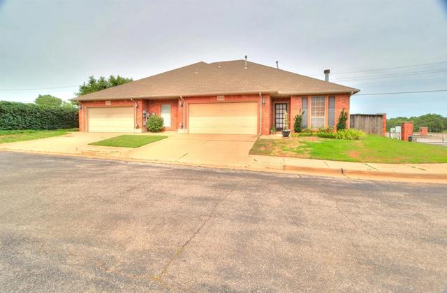 17119 Cedar Dr, Edmond, OK 73012
