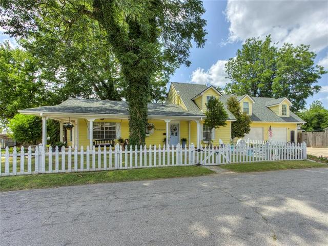 7001 NW 42nd St, Bethany, OK 73008