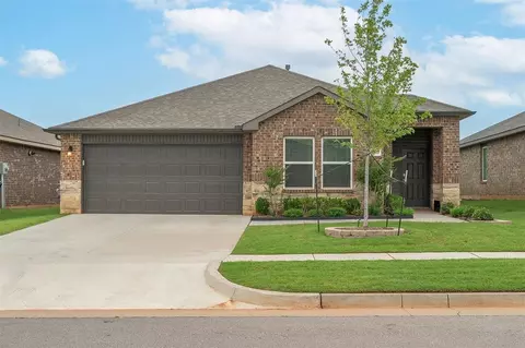 10517 SW 41st Pl, Yukon, OK 73099