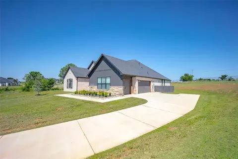 Exterior - 2280 Cottage Ln, Blanchard, OK 73010 photo 8 of 8