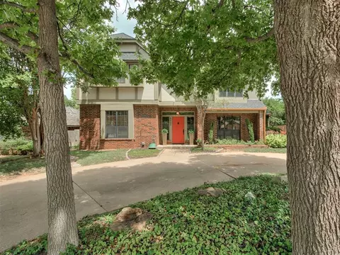 6900 Lakepointe Dr, Oklahoma City, OK 73116