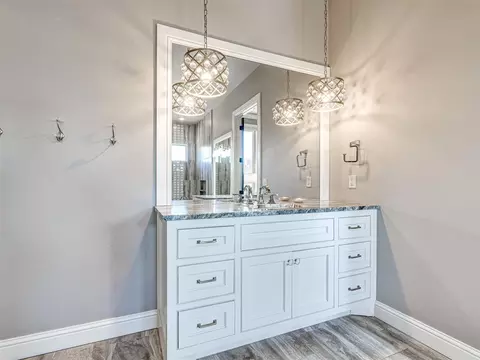 Bath - 11601 Piazza Way, Arcadia, OK 73007 photo 6 of 7