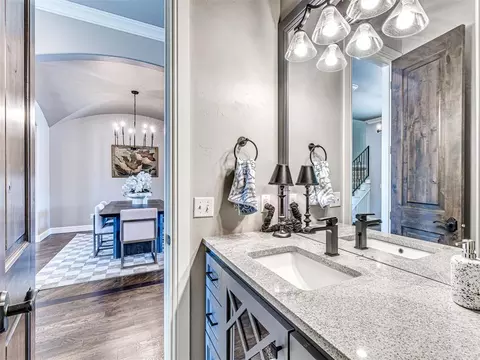 Bath - 11601 Piazza Way, Arcadia, OK 73007 photo 4 of 7