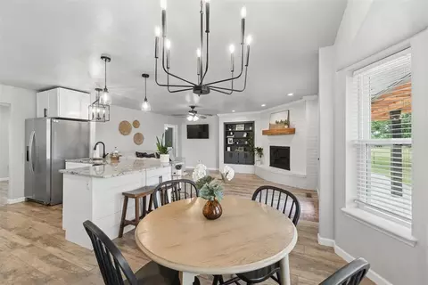 Dining - 301 Bonanza Ln, Tuttle, OK 73089 photo 4 of 4