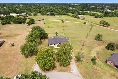 View/Area - 301 Bonanza Ln, Tuttle, OK 73089 photo 1 of 3