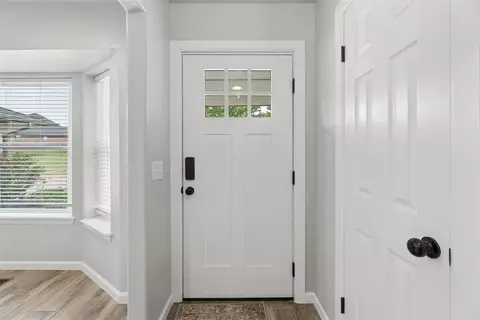 Entry Way - 301 Bonanza Ln, Tuttle, OK 73089 photo 1 of 3