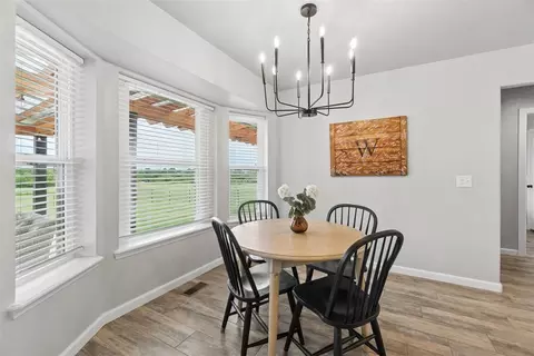 Dining - 301 Bonanza Ln, Tuttle, OK 73089 photo 2 of 4