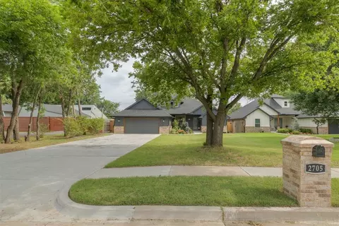 2705 NW 40th St, Oklahoma City, OK 73112