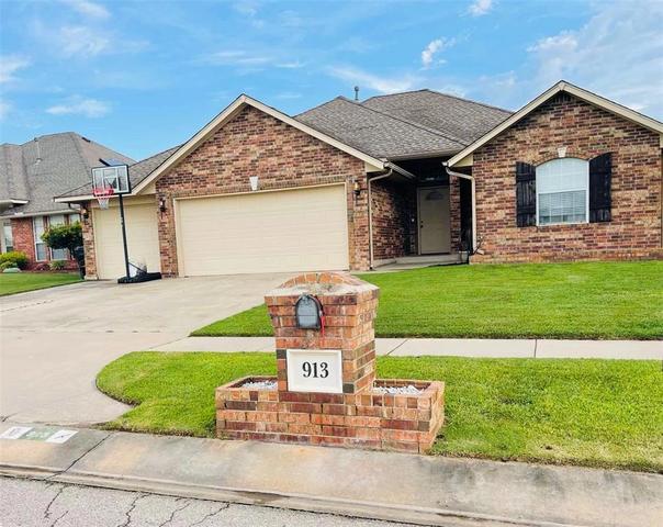 913 SW 38th St, Oklahoma City, OK 73160