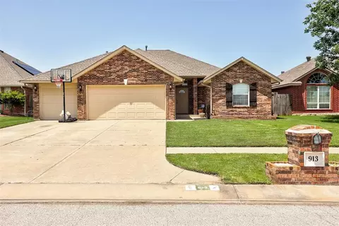 913 SW 38th St, Oklahoma City, OK 73160