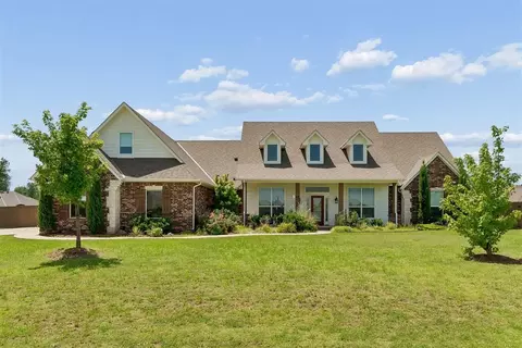 1324 W Harvard Way, Mustang, OK 73064
