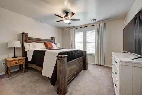 Bedroom - 724 Grickle Dr, Norman, OK 73069 photo 1 of 4