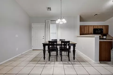Dining - 724 Grickle Dr, Norman, OK 73069 photo 1 of 3