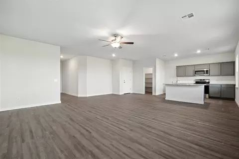 1010 Prairie Dr, Tuttle, OK 73089 photo 5