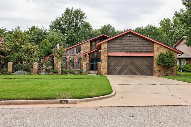 13501 Fox Hollow Rdg, Oklahoma City, OK 73131