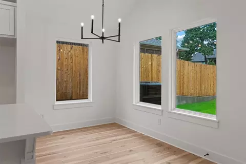 Dining - 8801 Spruce St, Edmond, OK 73003 photo 1 of 2