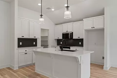 Kitchen - 8801 Spruce St, Edmond, OK 73003 photo 1 of 4