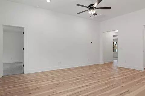 Living - 8801 Spruce St, Edmond, OK 73003 photo 2 of 3