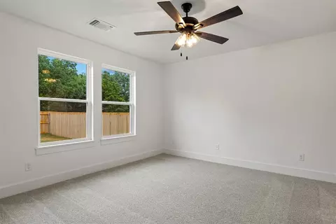 Bedroom - 8801 Spruce St, Edmond, OK 73003 photo 5 of 7