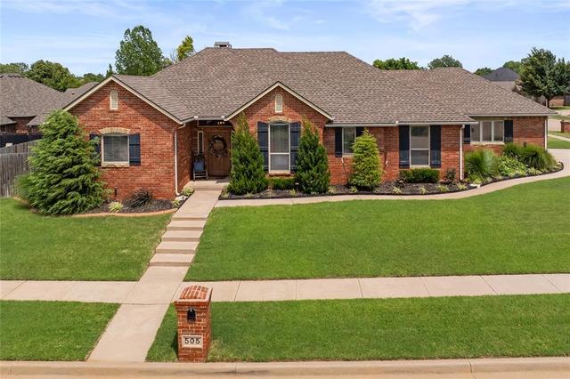 505 Swingman Rd, Yukon, OK 73099