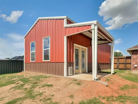 Exterior - 809 Grandview Rd, Tuttle, OK 73089 photo 7 of 7