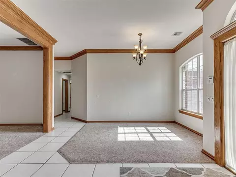 Living - 809 Grandview Rd, Tuttle, OK 73089 photo 1 of 4