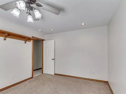 Bedroom - 809 Grandview Rd, Tuttle, OK 73089 photo 2 of 2