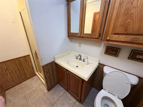 Bath - 703 S 7th St, Canute, OK 73626 photo 1 of 3