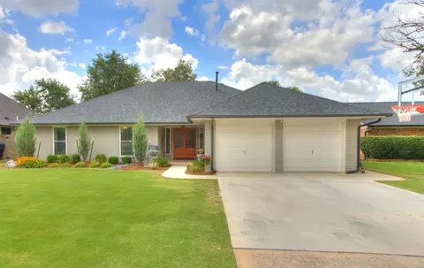 10324 Leicester Dr, Yukon, OK 73099