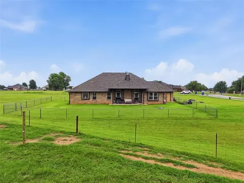 Other - 1903 Riveria Dr, Tuttle, OK 73089 photo 4 of 4