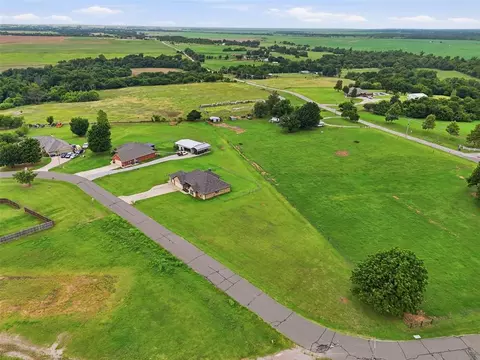 View/Area - 1903 Riveria Dr, Tuttle, OK 73089 photo 5 of 5