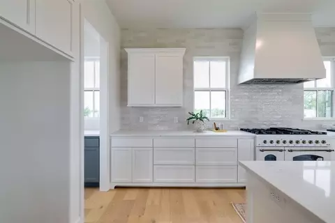 Kitchen - 29706 E Ridge Rd, Norman, OK 73072 photo 3 of 9