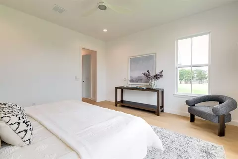 Bedroom - 29730 E Ridge Rd, Norman, OK 73072 photo 3 of 7
