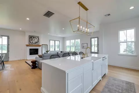 Kitchen - 29730 E Ridge Rd, Norman, OK 73072 photo 4 of 7