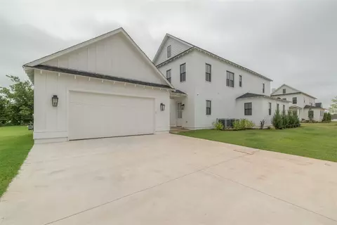 Exterior - 29730 E Ridge Rd, Norman, OK 73072 photo 4 of 6