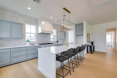 Kitchen - 29730 E Ridge Rd, Norman, OK 73072 photo 1 of 7
