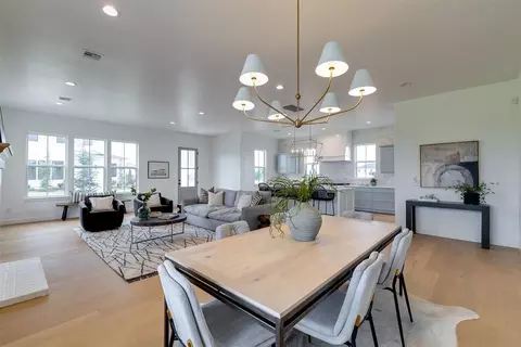 Dining - 29730 E Ridge Rd, Norman, OK 73072 photo 3 of 3