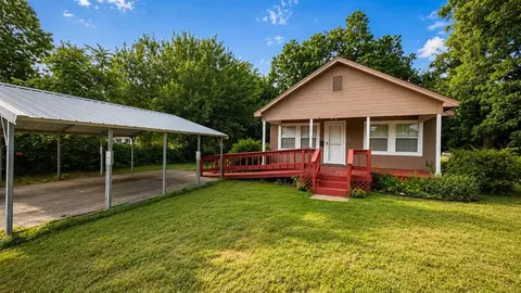 414 E Washington Ave, Crescent, OK 73028 photo 1