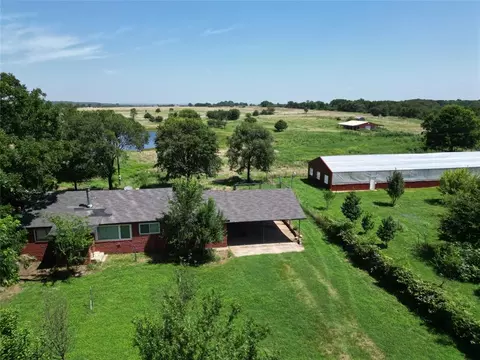7688 E 129 Rd, Holdenville, OK 74848