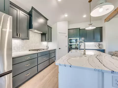 Kitchen - 3766 Muir Forest Way, Norman, OK 73071 photo 2 of 2