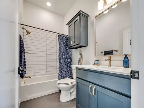 Bath - 3766 Muir Forest Way, Norman, OK 73071 photo 5 of 5
