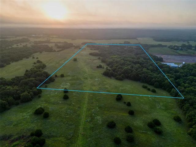 3310 Road Rd, Wanette, OK 74878