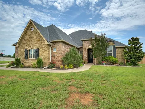 1296 Meadow View Dr, Choctaw, OK 73020